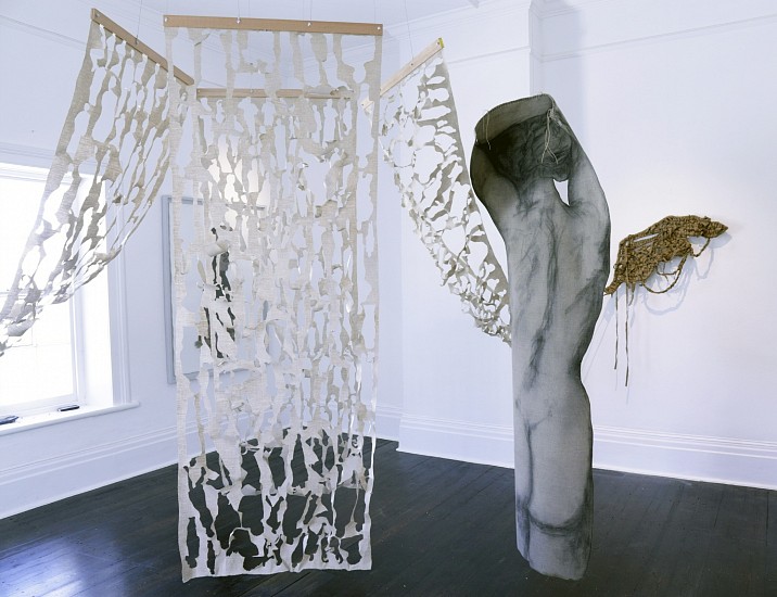 SHANY VAN DEN BERG, REQUIEM FOR A WREN & THE RISE OF A PHOENIX IN COMPANY WITH LAURA KNIGHT NUDE
2017, 3M RAW LINEN CUTOUT, 2 STEEL WINGS WOVEN WITH VINTAGE LINEN & VINTAGE SURGICAL THREAD