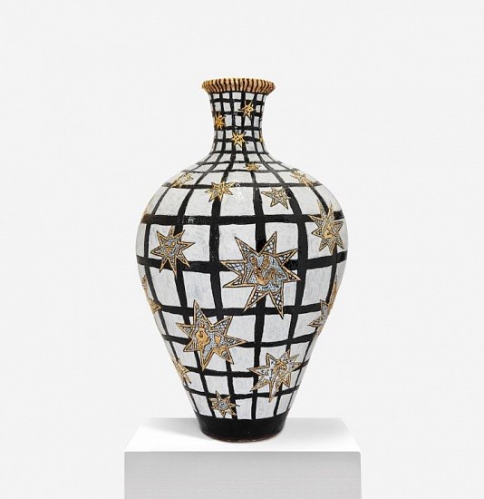 LUCINDA MUDGE, EVERYTHING IS IN BLACK AND WHITE
2024, ceramic and gold lustre